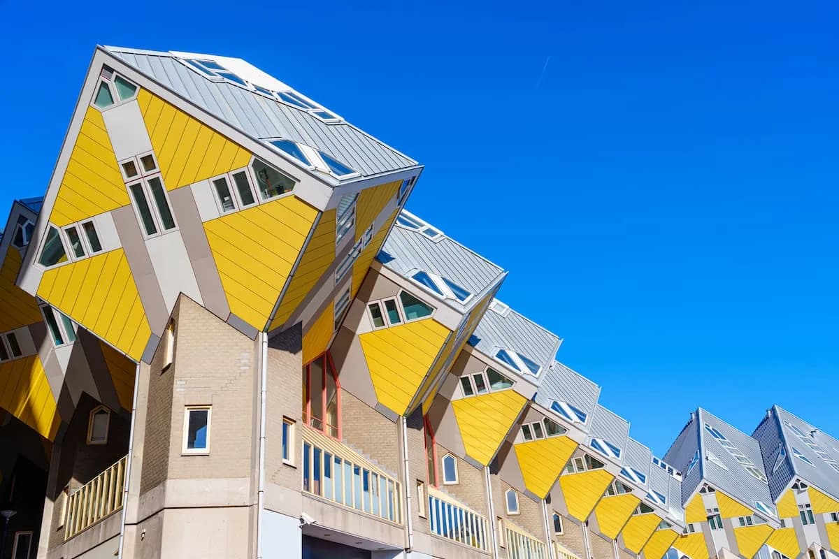 Casas cubo de Rotterdam: cómo es vivir en departamentos sin paredes verticales