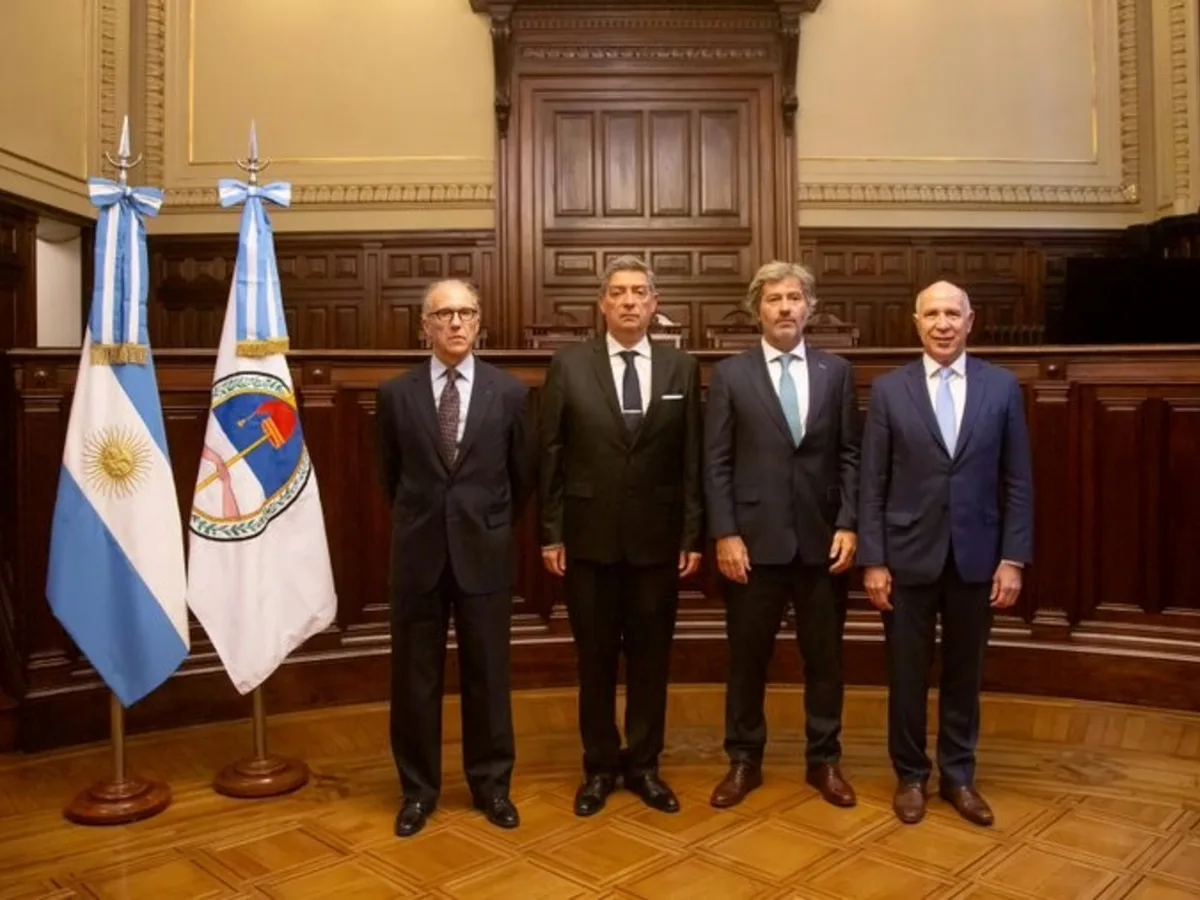 El Gobierno evalúa cinco candidatos para cubrir dos vacantes en la Corte Suprema