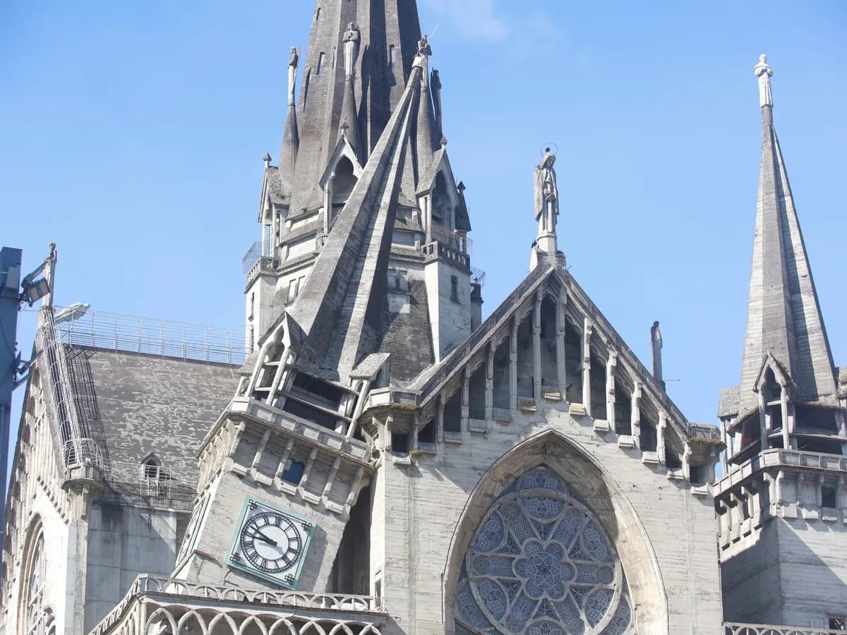Terremoto en Colombia: el derrumbe de la torre de la Catedral de Manizales