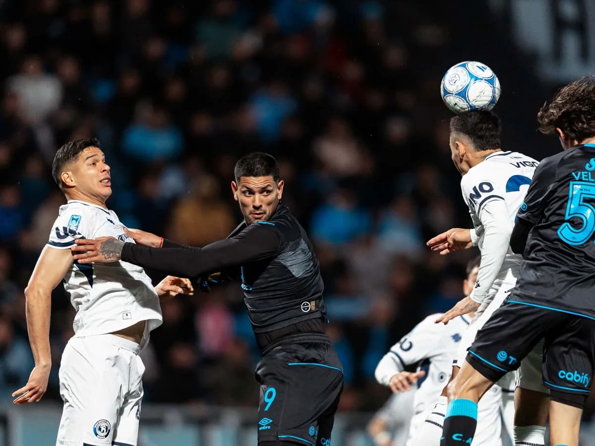 Belgrano venció 2-0 a Independiente Rivadavia y quedó a un paso de la cima del Grupo B