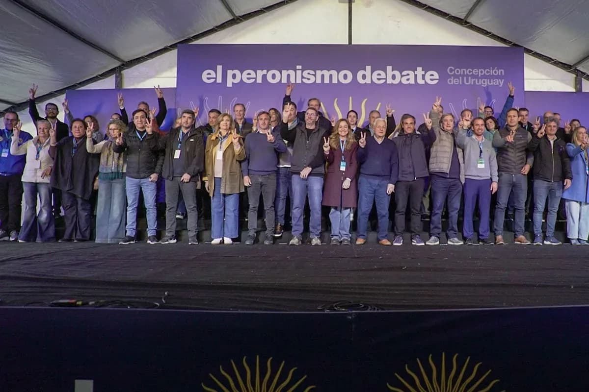 El peronismo federal celebra la cumbre del PJ y avala las PASO