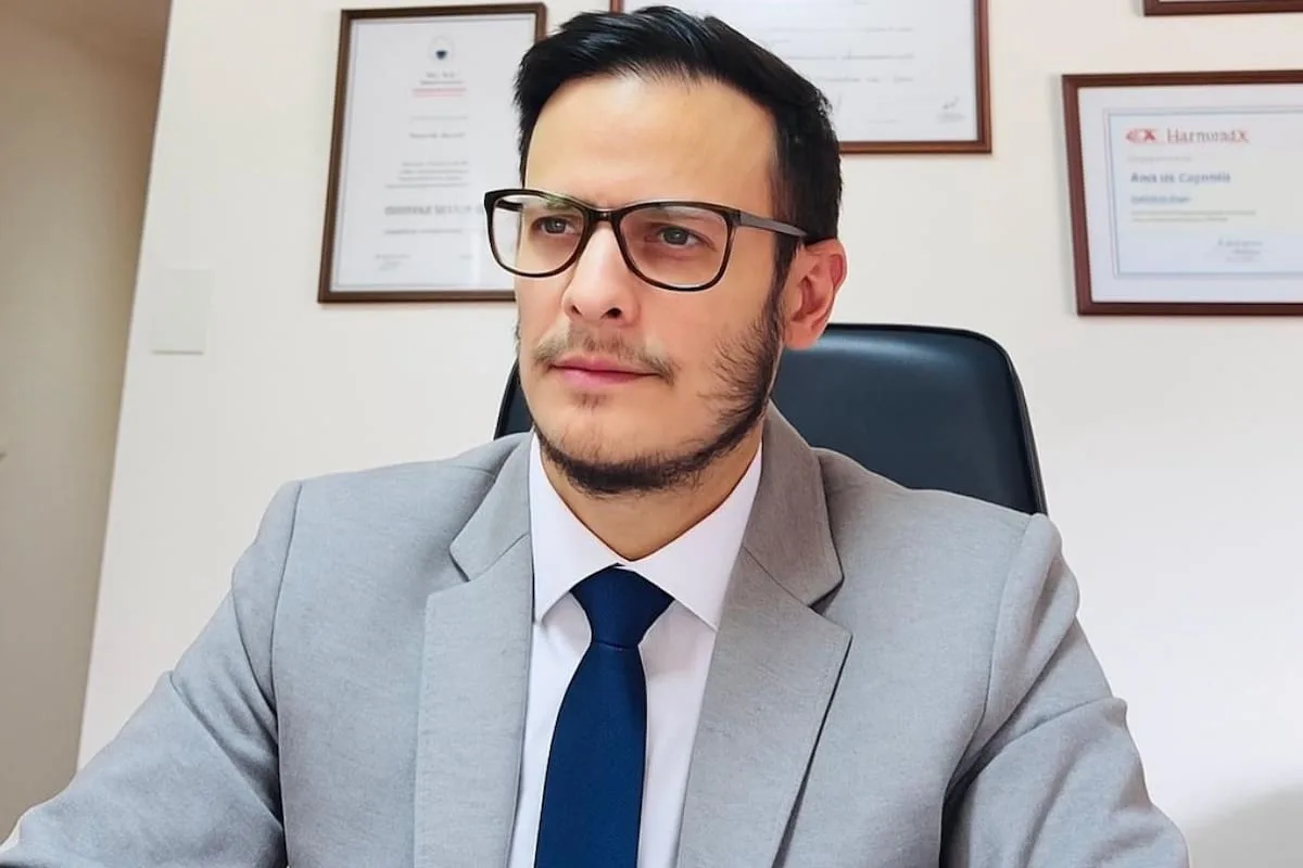 El juez denunciado por Google se defiende: "No guardé material de abuso de forma deliberada"