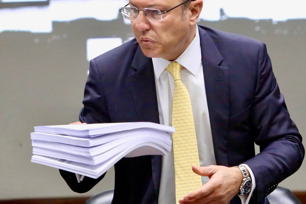 Salmain se defendió ante la Magistratura por coimas y mentiras en su currículum