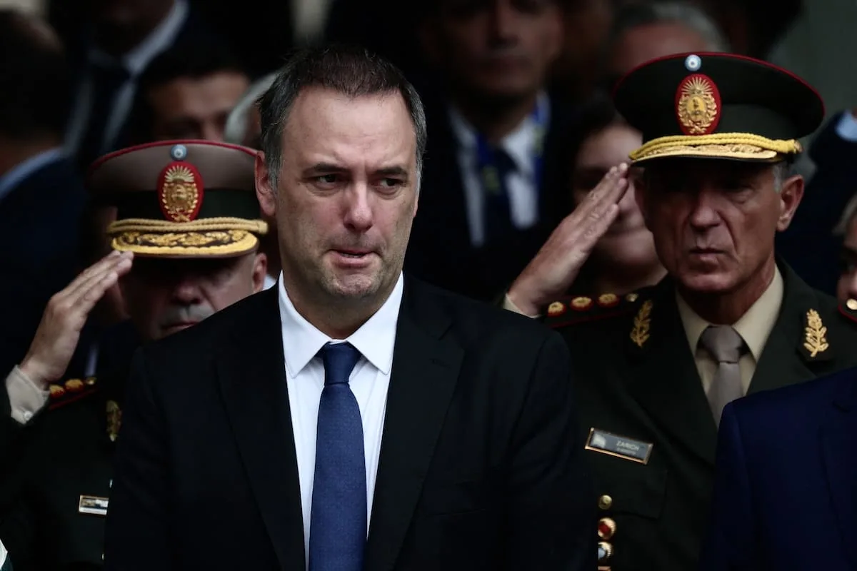 Adorni aún no presenta su declaración jurada pese a promesa de Milei