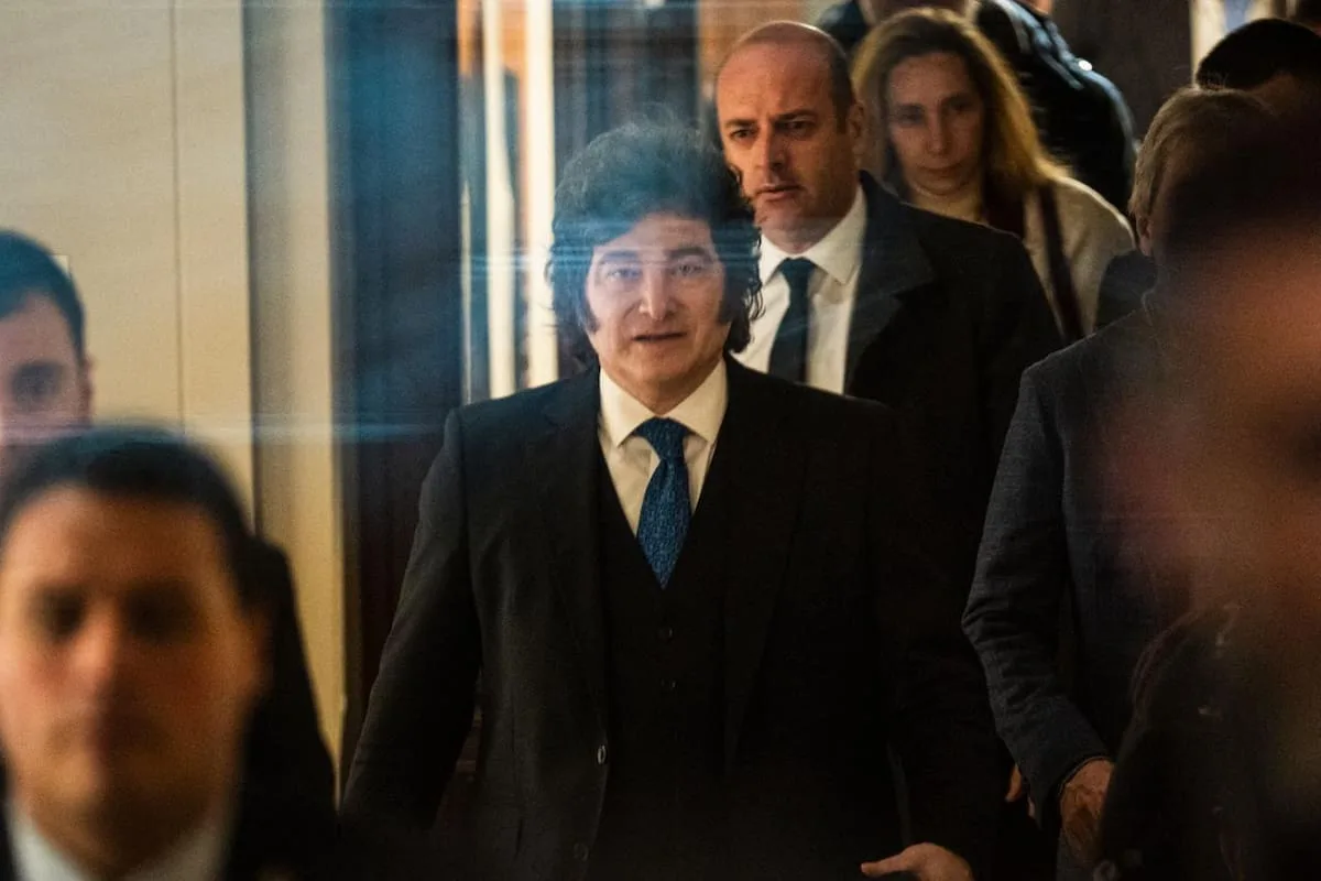 Milei enfrentó a periodistas en el Congreso: "Corruptos son ustedes"