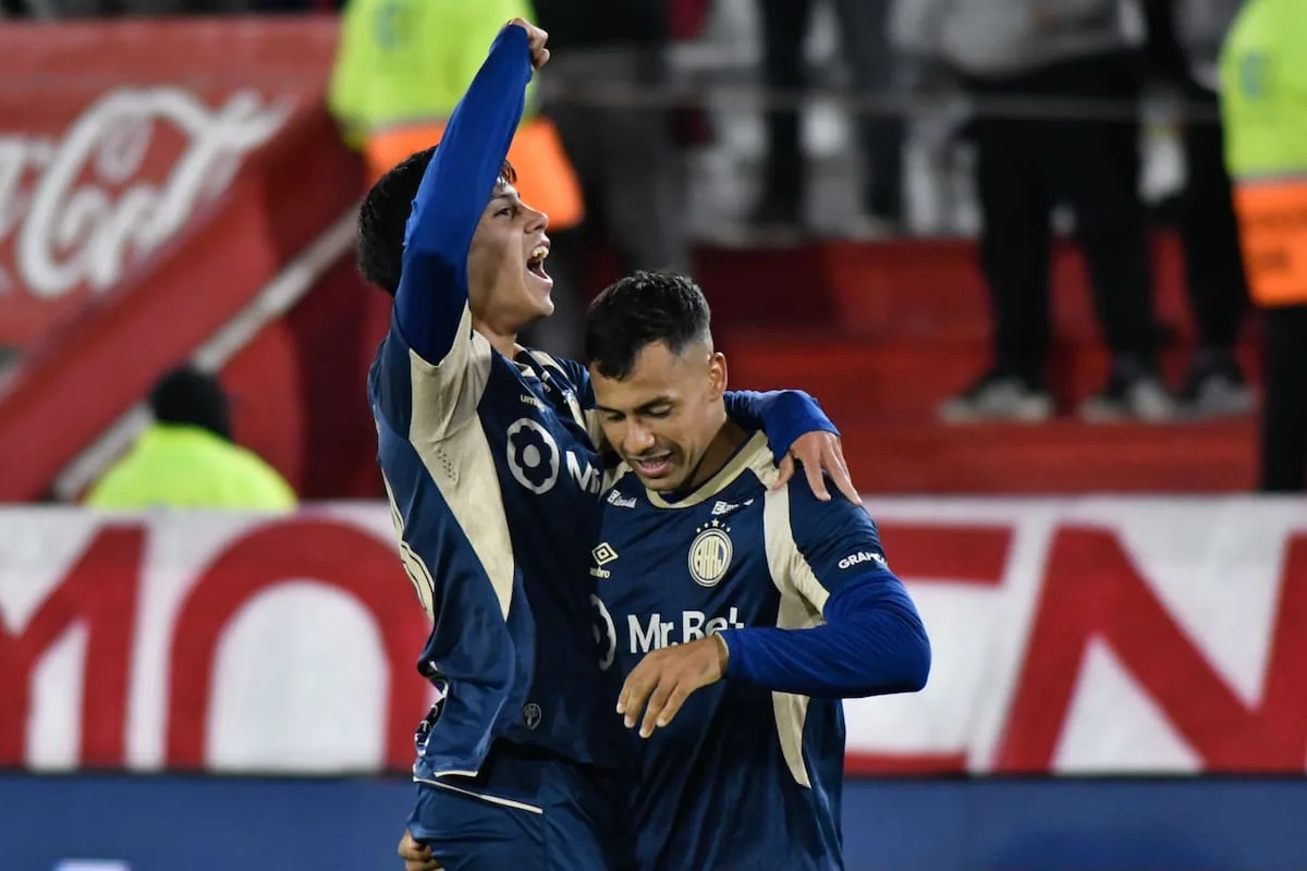 Argentinos venció a Huracán con dos goles de ensueño en el Palacio