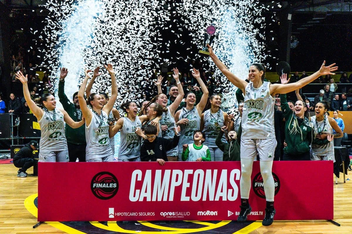 Ferro campeón de la Liga femenina: tricampeonato en el Templo del Rock