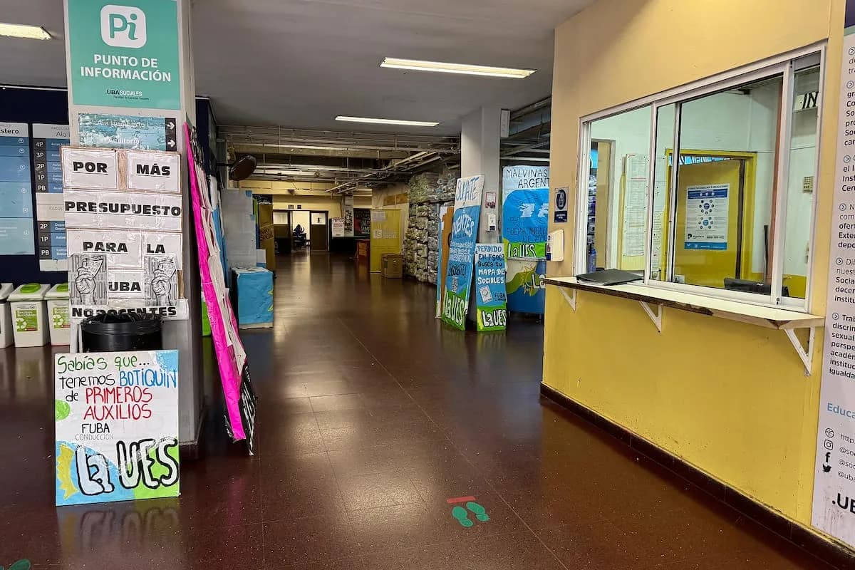 UBA para 24 horas y docentes toda la semana en paro contra exigencia del Gobierno