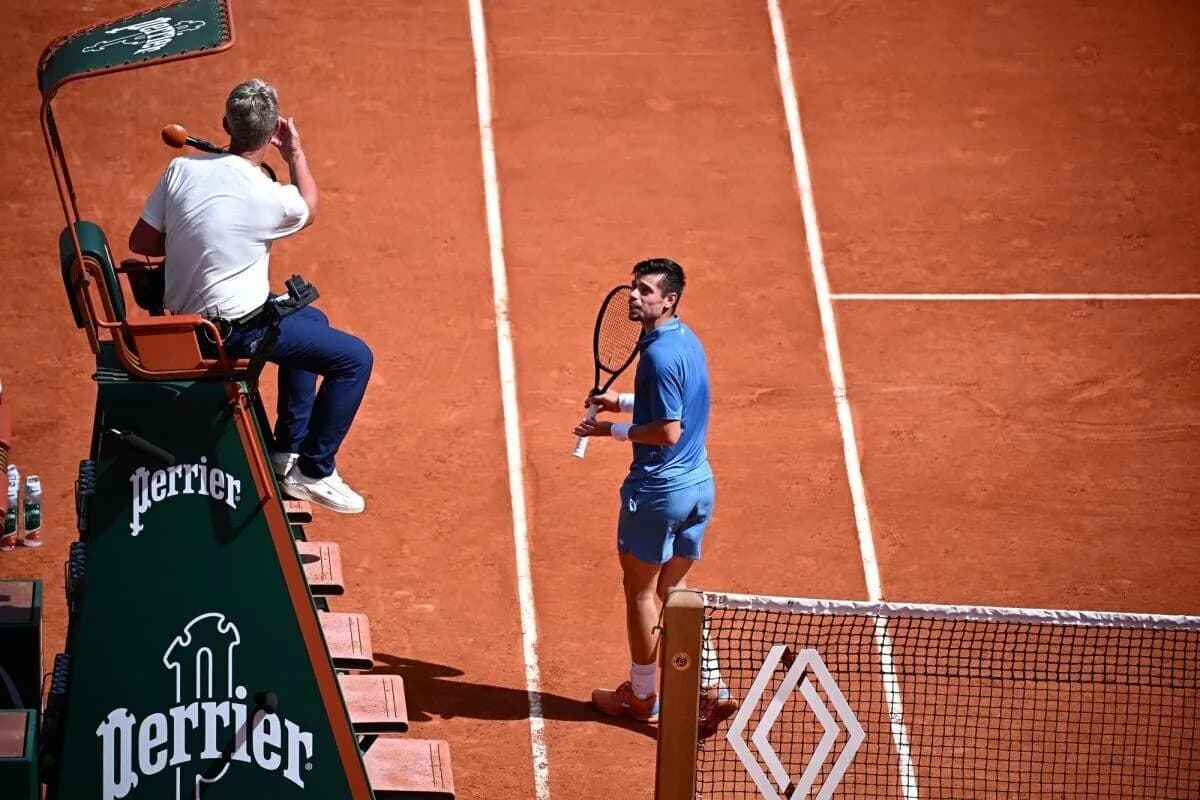 Roland Garros: Gea pidió retirarse por diarrea y Kostyuk jugó con un misil en su casa