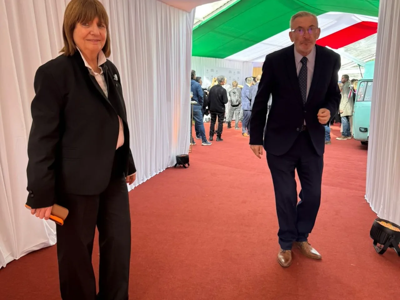 Bullrich y Adorni evitaron cruzarse en la fiesta del embajador italiano