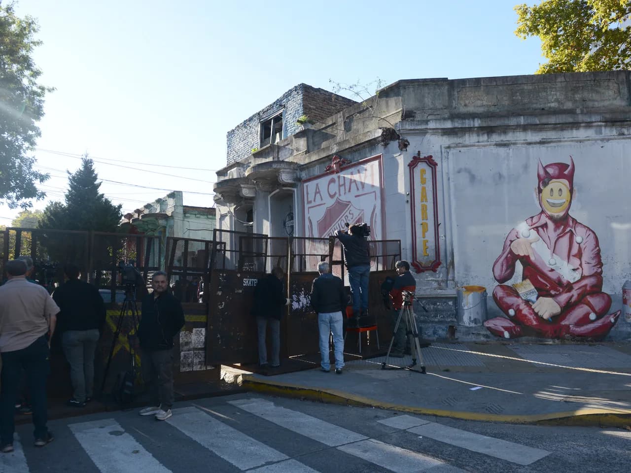 Desalojaron un predio tomado en La Paternal: tres detenidos y subsidios habitacionales