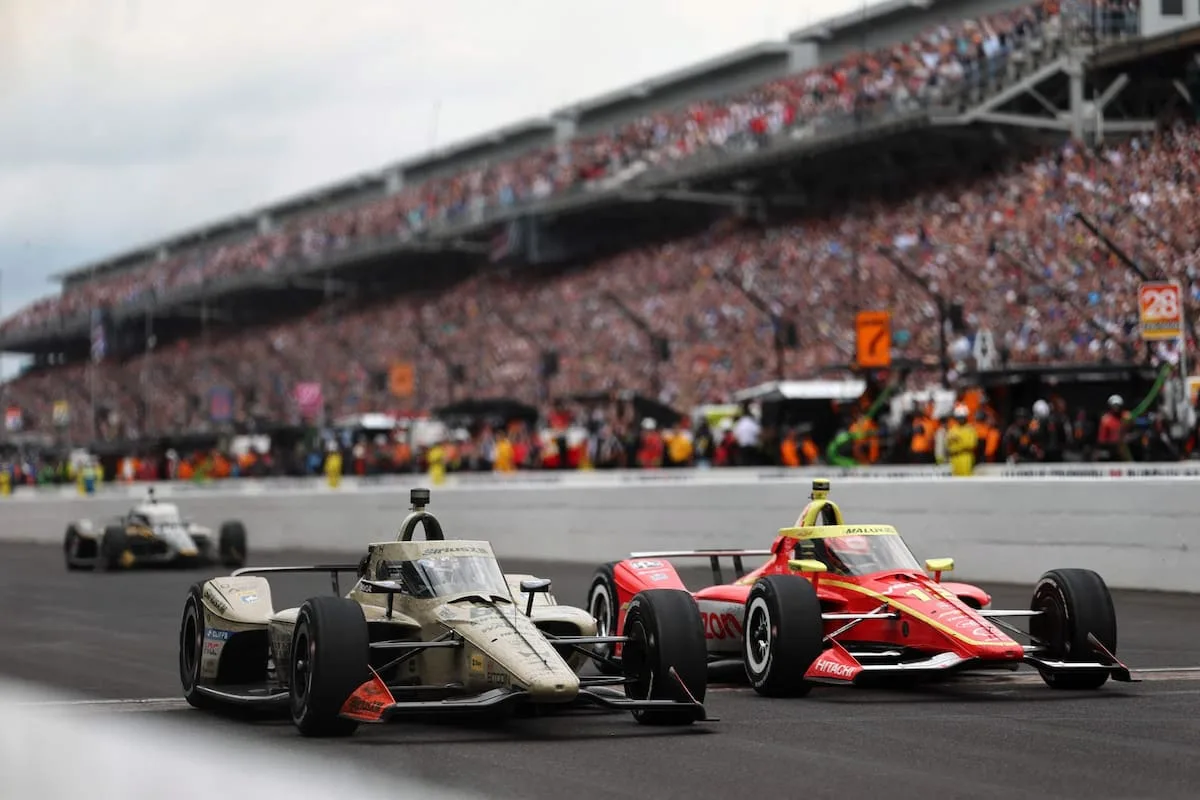 Rosenqvist ganó las 500 Millas de Indianápolis por 23 milésimas, el margen más ajustado de la historia