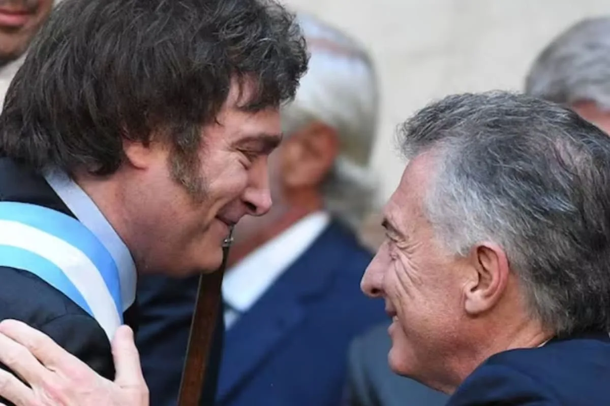 Milei y Macri evitan contacto en cena de Fundación Libertad