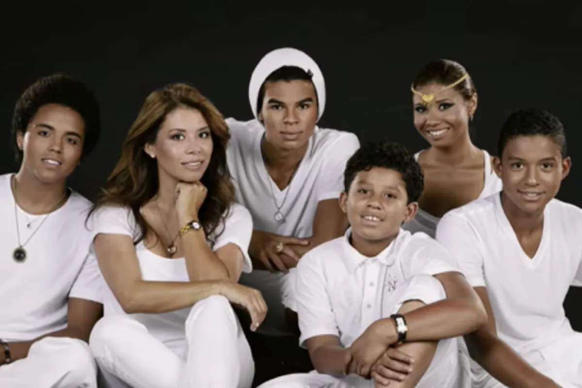 La colombiana que conquistó a dos hermanos Jackson y vivió dos décadas en su mansión