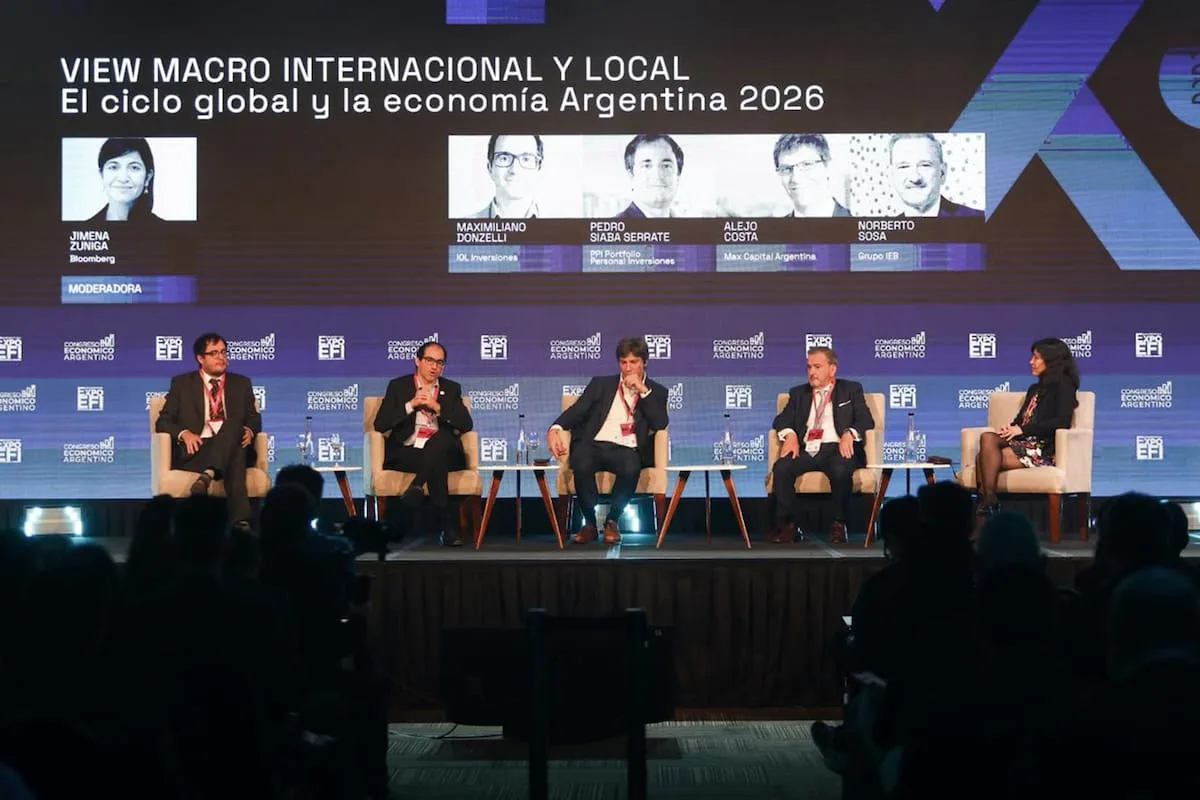 Analistas financieros: la transición hacia exportaciones es "dolorosa" pero necesaria
