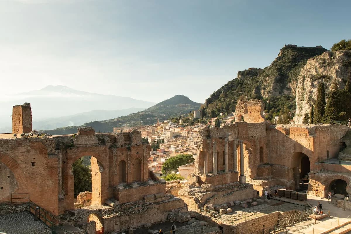 Perdedores, de Taormina a la Argentina