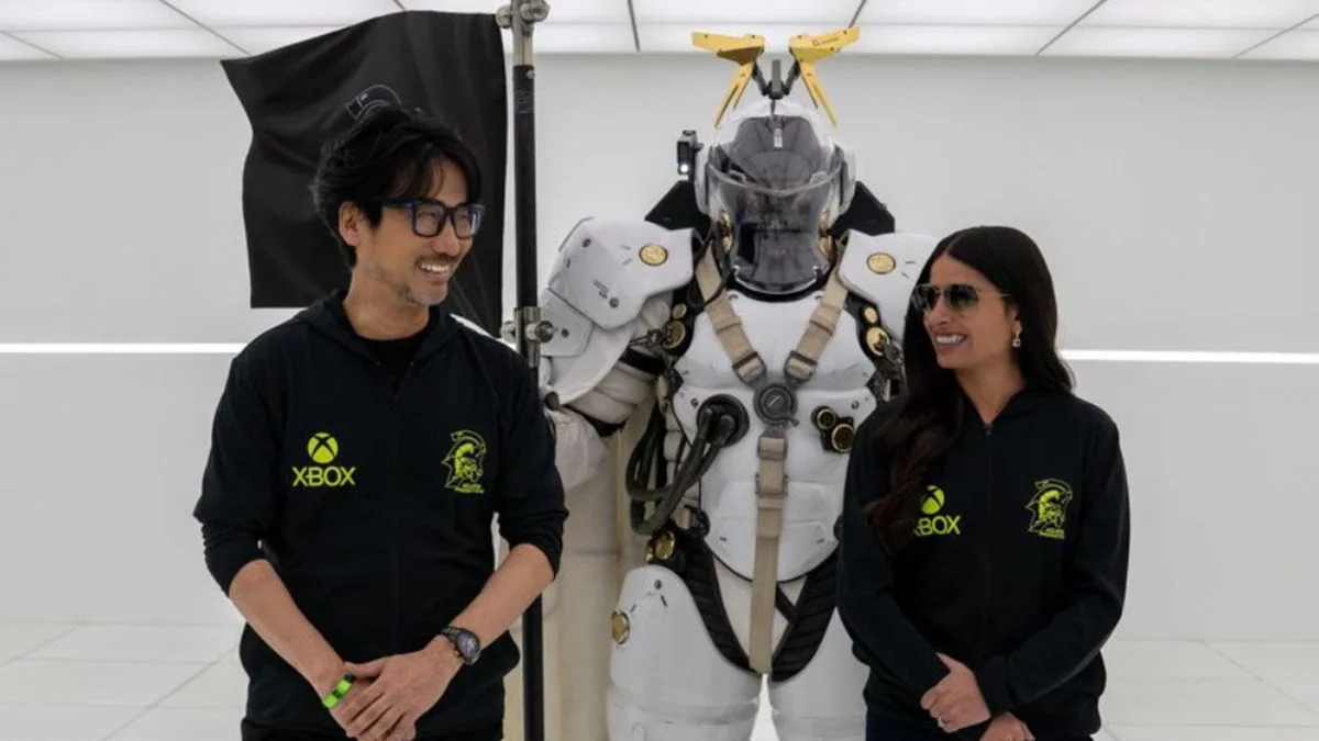 Tras arrebatar PHYSINT a PlayStation, la CEO de Xbox visita a Hideo Kojima: Asha Sharma presume fotos en Kojim