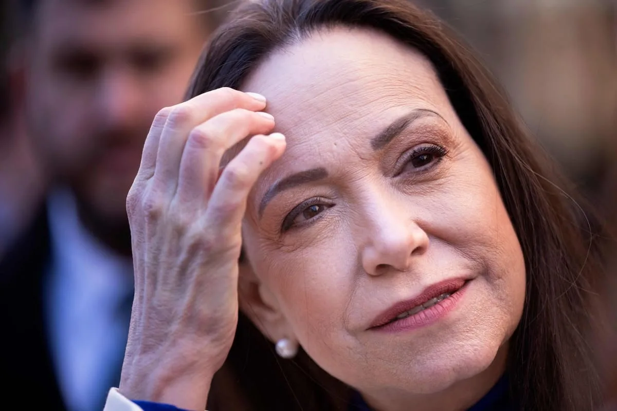 La referente opositora María Corina Machado denunció que le impidieron regresar a Venezuela por séptima vez