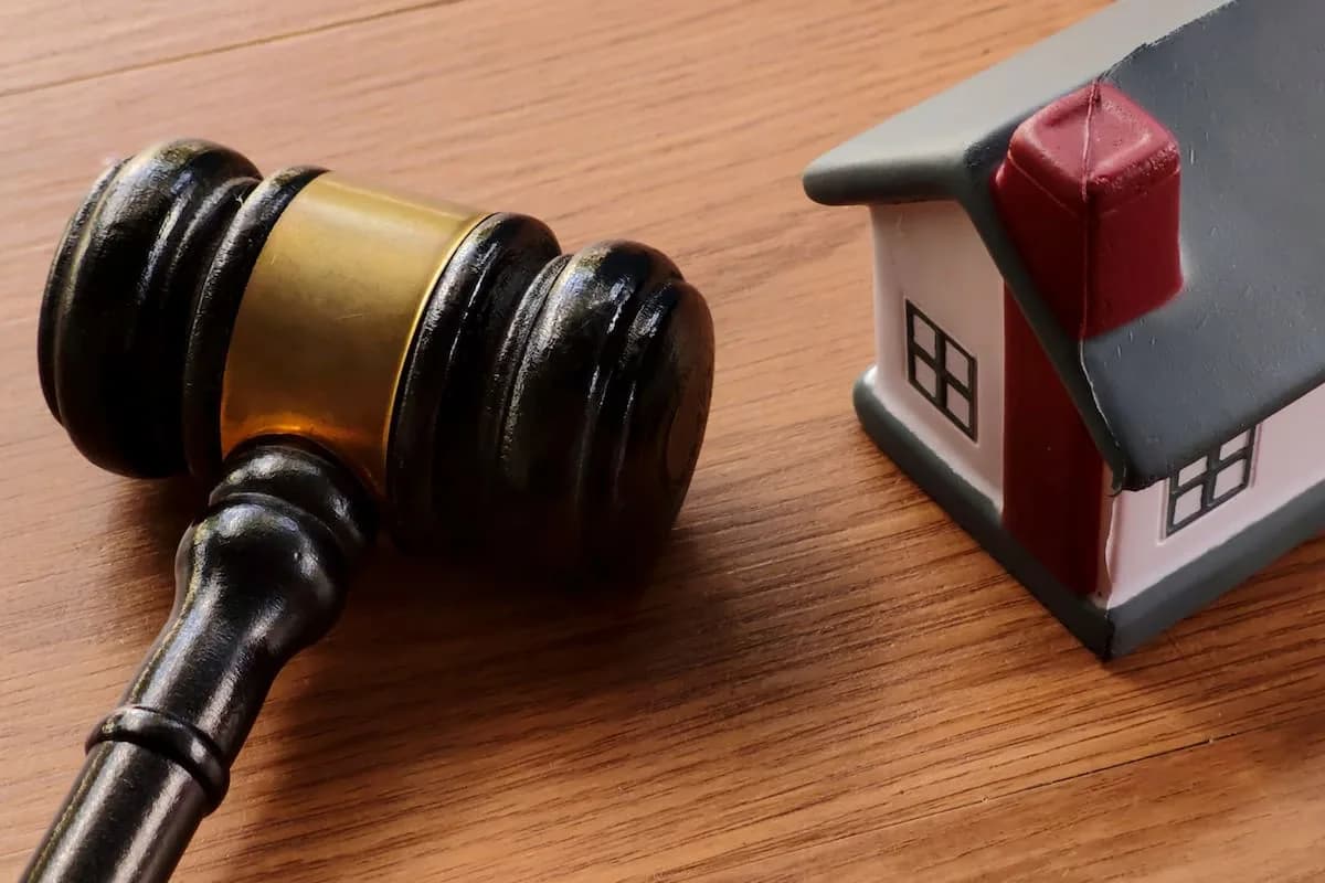 Los gastos que hay que sumar al comprar una propiedad en remate y pueden cambiar toda la cuenta
