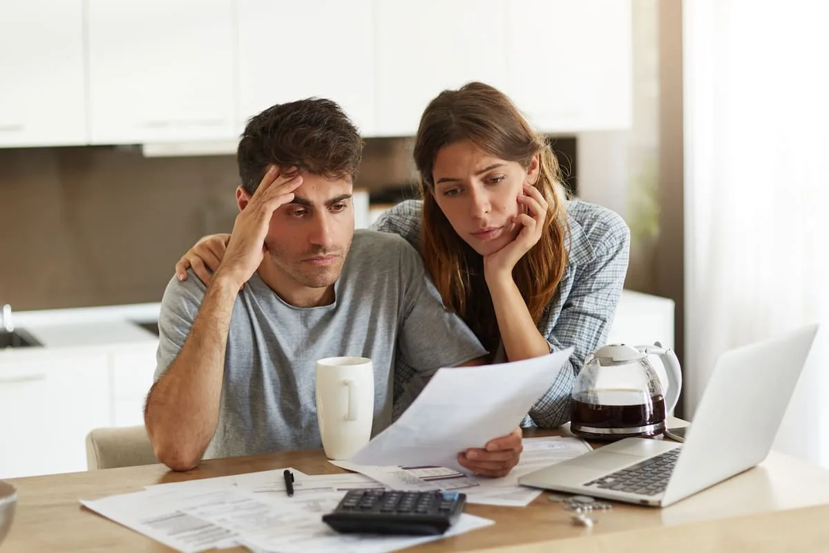 La mora crediticia volvió a crecer en julio y toca nuevos máximos entre familias