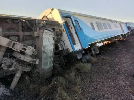 Descarriló un tren de carga en Santa Fe y hay cortes de tránsito en cuatro calles