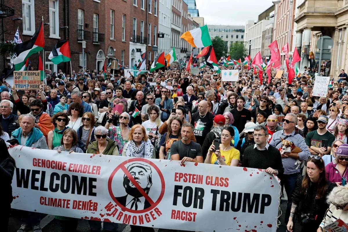 Trump se mete en la polémica de las dos Irlandas y dice que sería “fantástico” verlas como un solo país