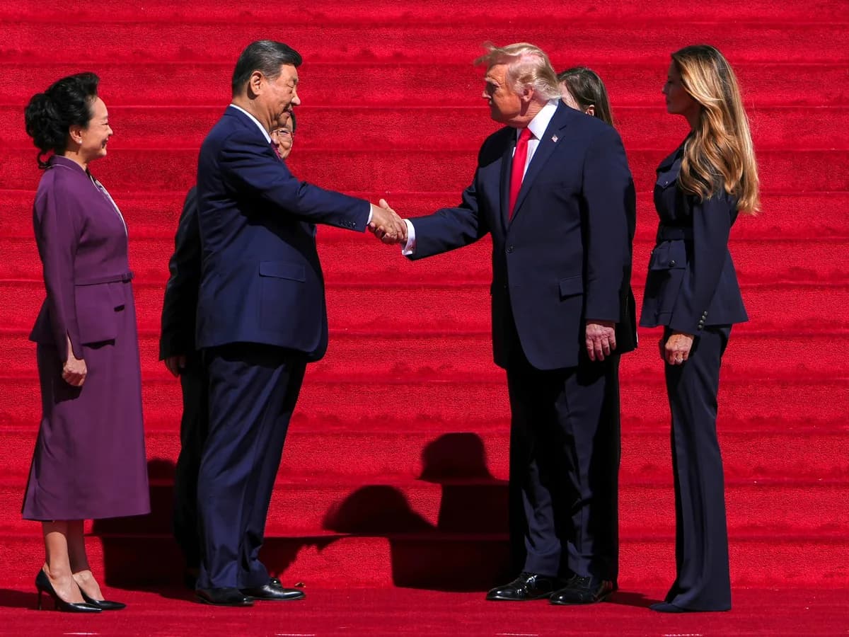 Trump ofreció vender armas a China, según el embajador de EE.UU.