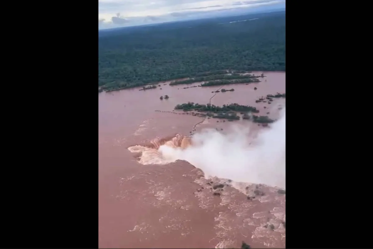 Crecida del río Iguazú: restringen el acceso a las Cataratas y no se venden tickets
