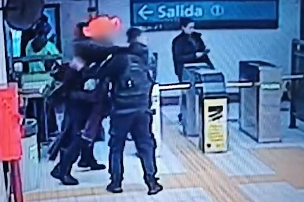 Golpeó a un policía en la estación Primera Junta del subte A y quedó detenido