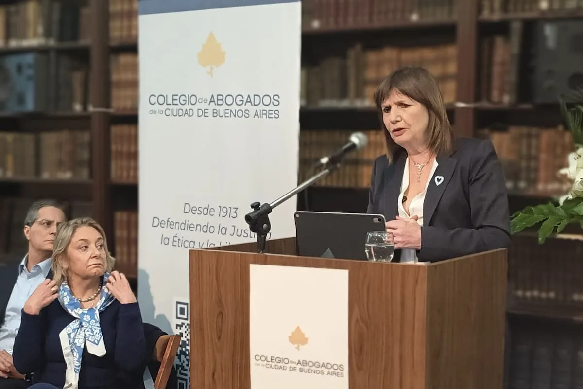 Patricia Bullrich se diferenció de Milei y ensayó una enfática defensa de la libertad de prensa y de expresión