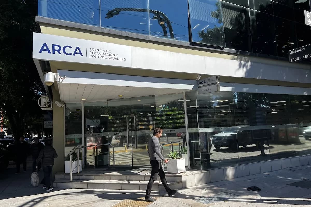 Dólares del colchón: la invitación está, falta la letra chica