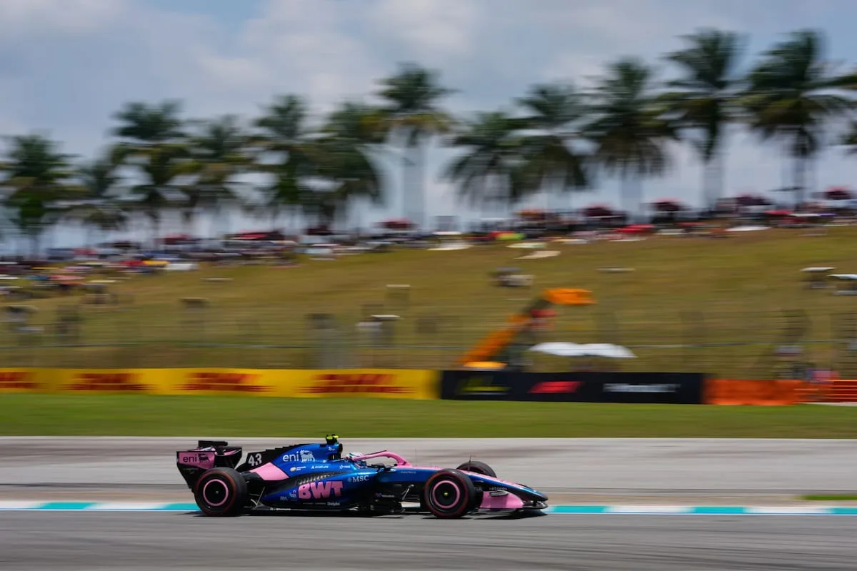 Franco Colapinto finalizó último en la segunda práctica del GP de Bahréin de F1 y sumó una nueva penalidad