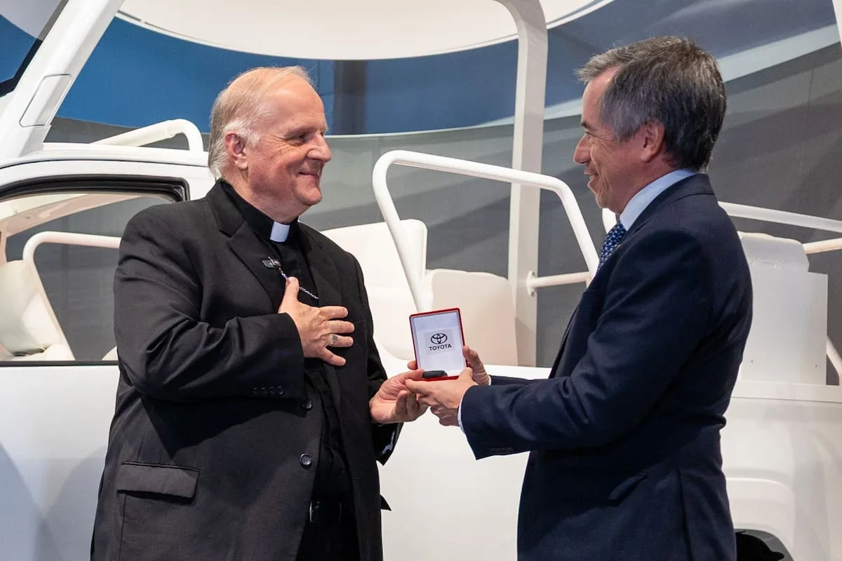 Toyota entregó el papamóvil que usará el papa León XIV en su visita a la Argentina