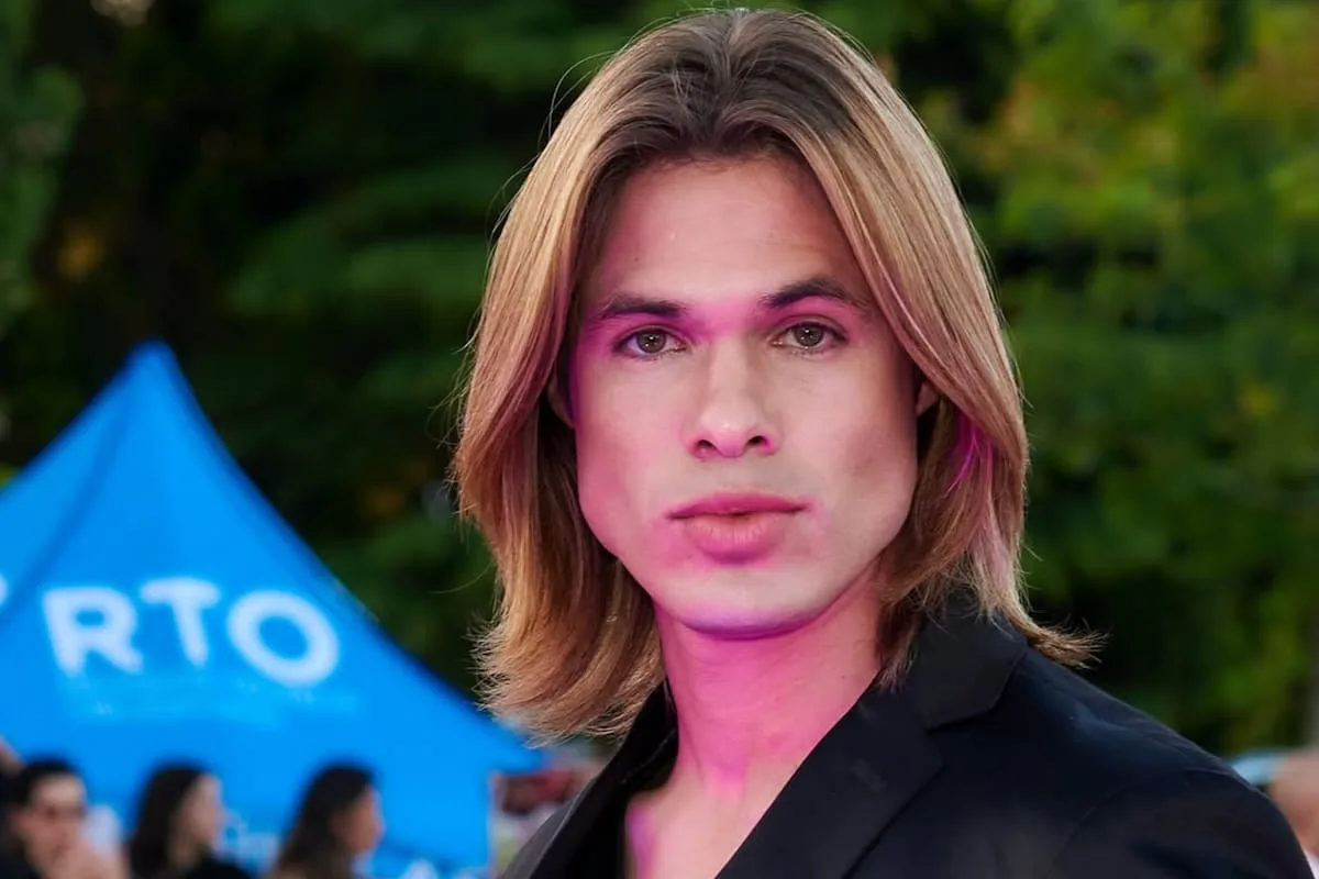 Pasó de trabajar en el campo a triunfar en la pasarela como el “Brad Pitt chaqueño”: “Mi familia está llena de valores y eso me enseñó a luchar por mis sueños”