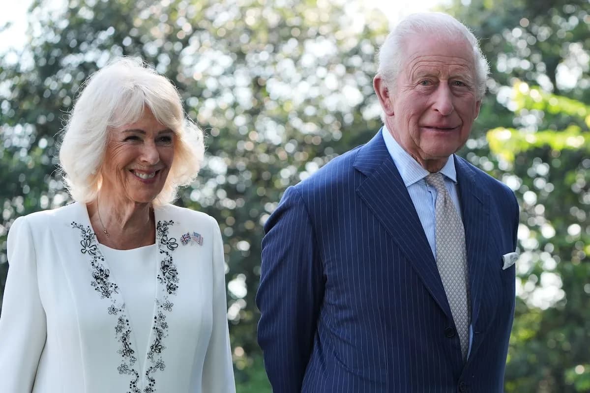 La reina Camila de Inglaterra dijo que le resultó “bastante difícil” mantener en secreto el cáncer de Carlos III
