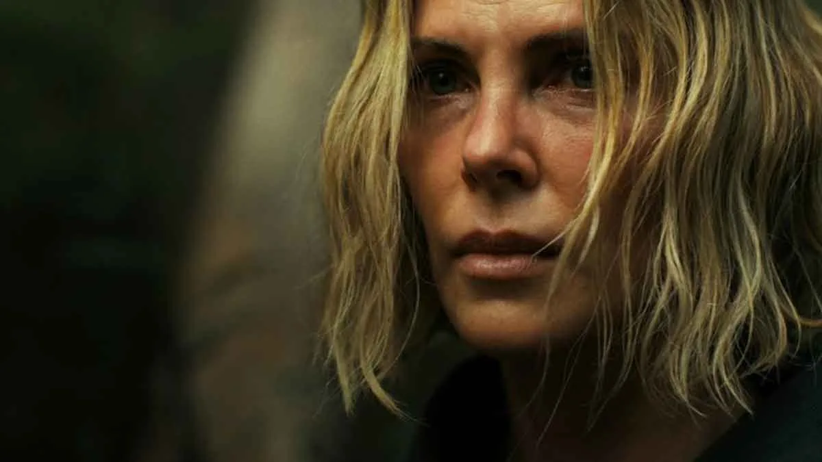 Charlize Theron prepara una ambiciosa adaptación de un webcómic de acción y mafia | Cinemascomics.com