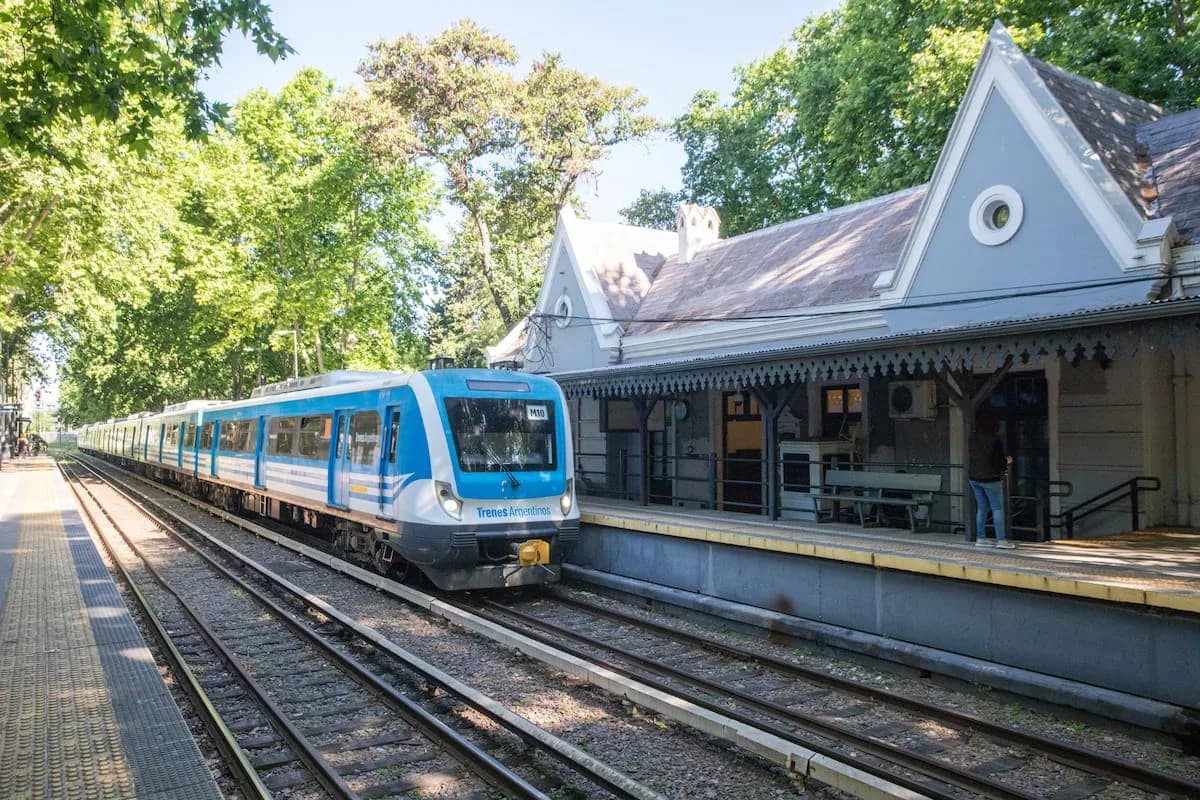 Coghlan: la estación de tren que guarda hierros ingleses de 1876