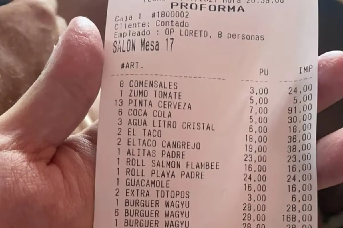 Se quejó por una cena de 4098 euros en Marbella y las redes lo destrozaron