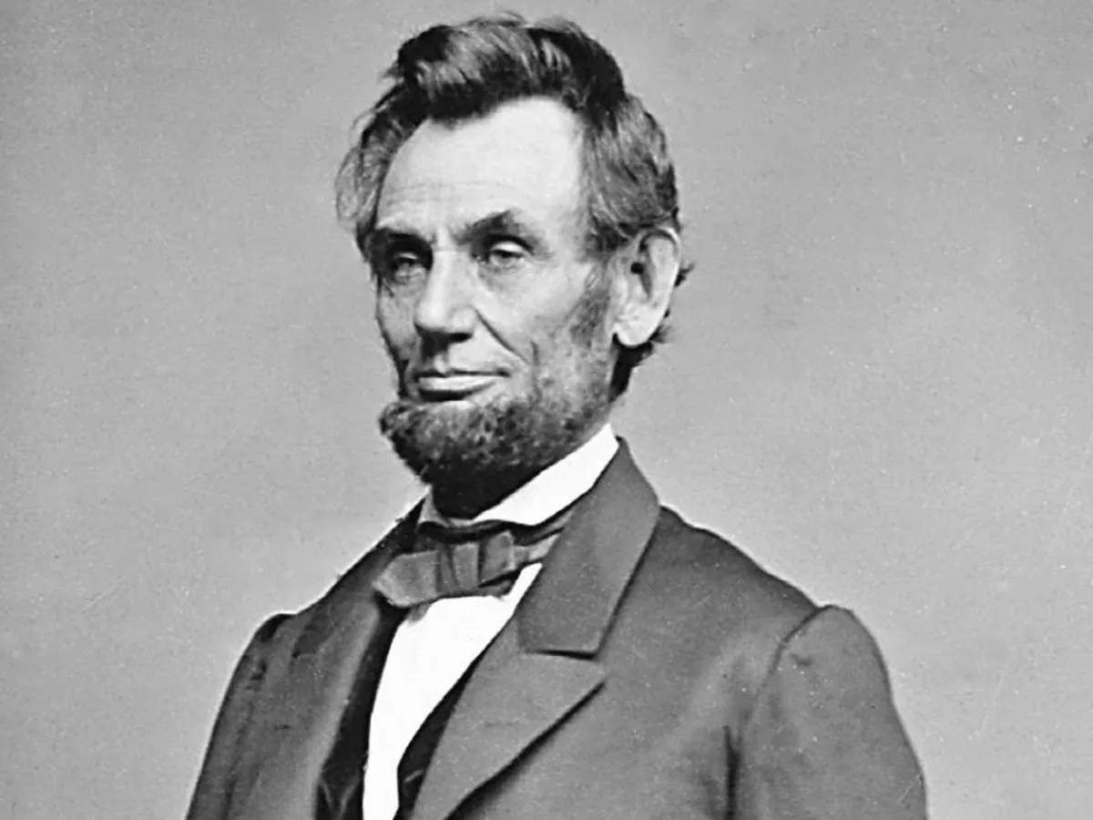La cita de Abraham Lincoln sobre afilar el hacha: el valor de prepararse antes de actuar