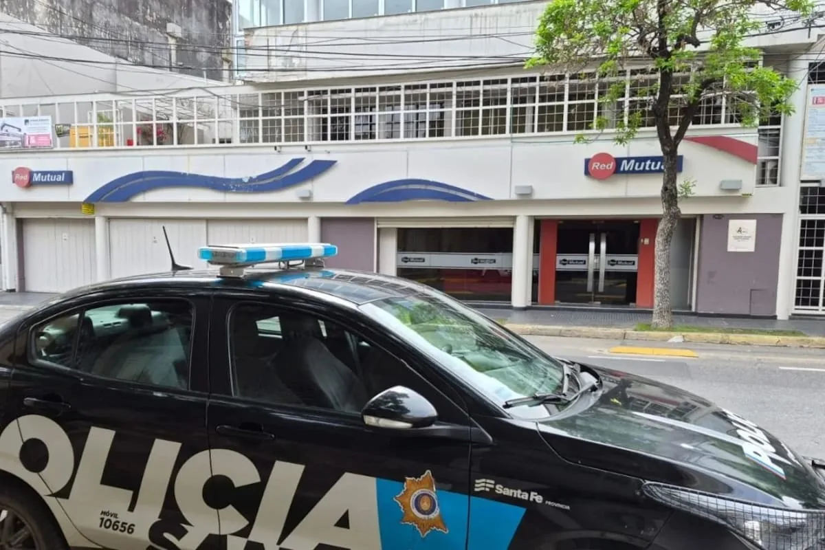 Boqueteros robaron 60 millones de pesos en una mutual de Santa Fe