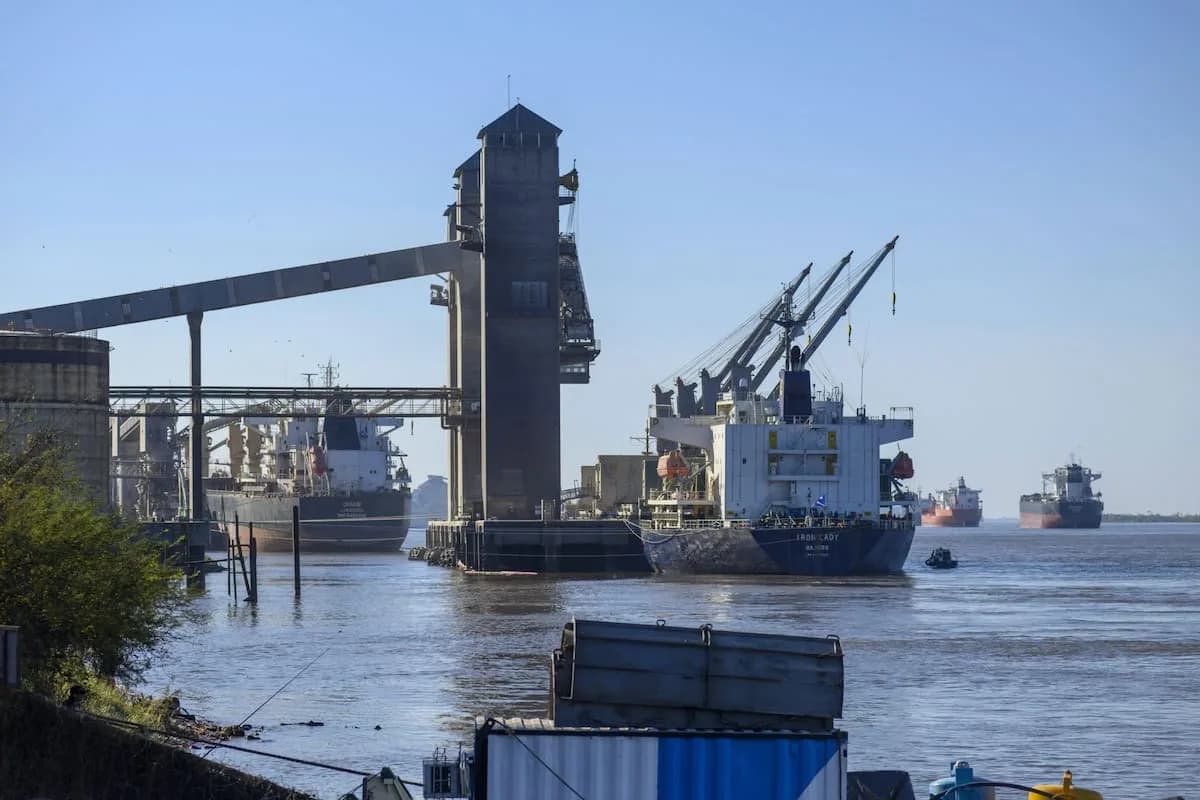 El salto en la exportación de energía impulsó un superávit comercial de US$2187 millones en agosto