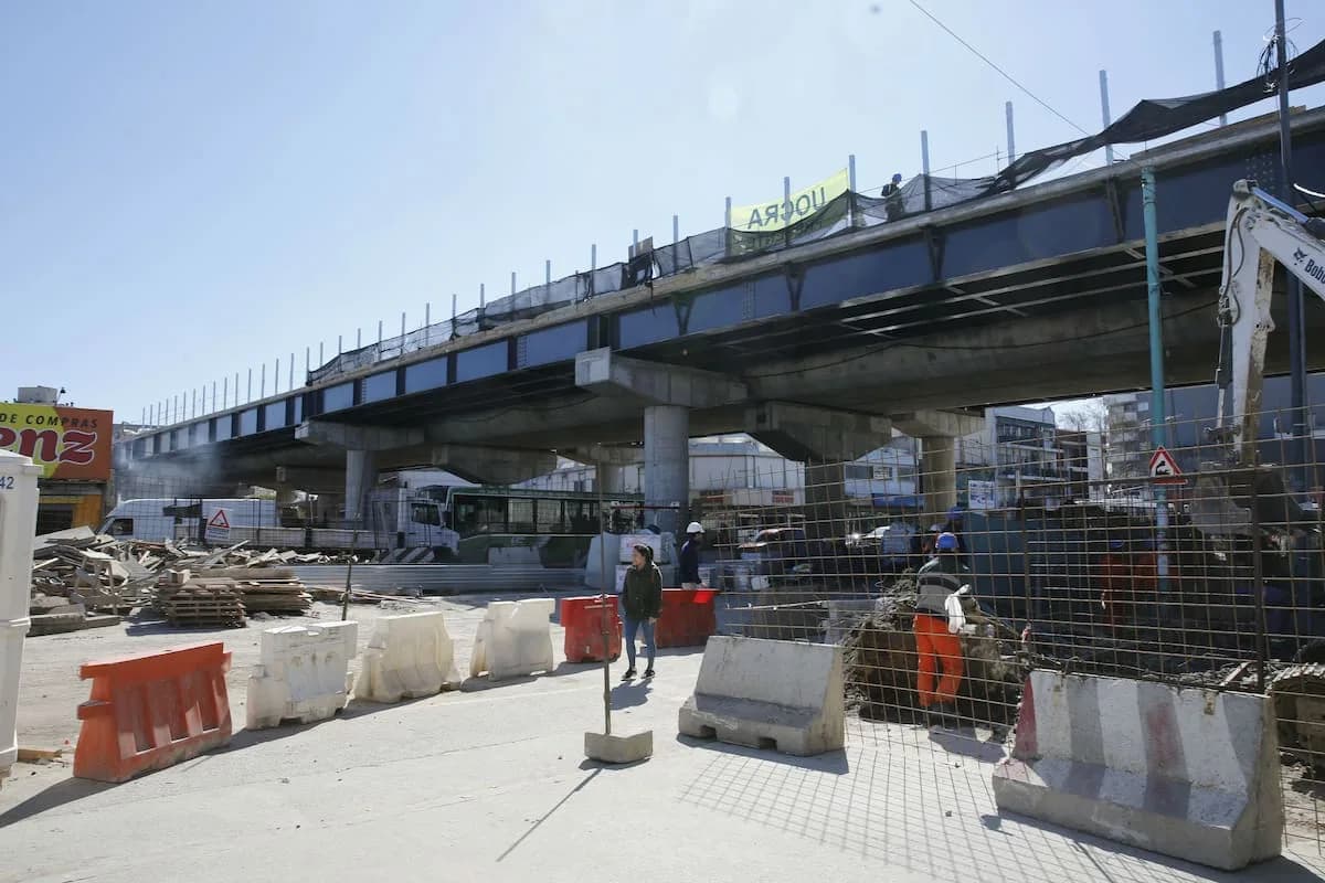 La Ciudad busca terminar una obra ferroviaria inconclusa que podría cambiar el viaje de 22.000 pasajeros por día