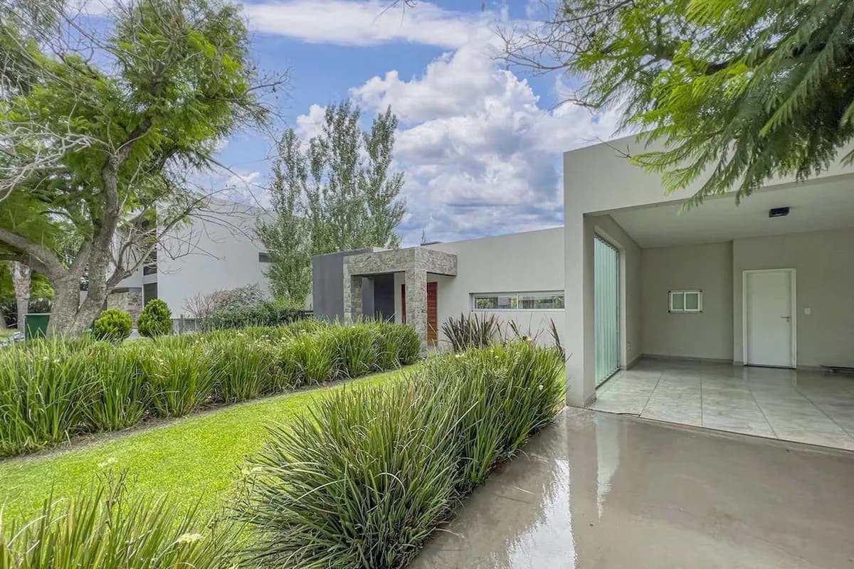 Cuánto sale pintar una casa completa de 100 metros cuadrados en septiembre 2026