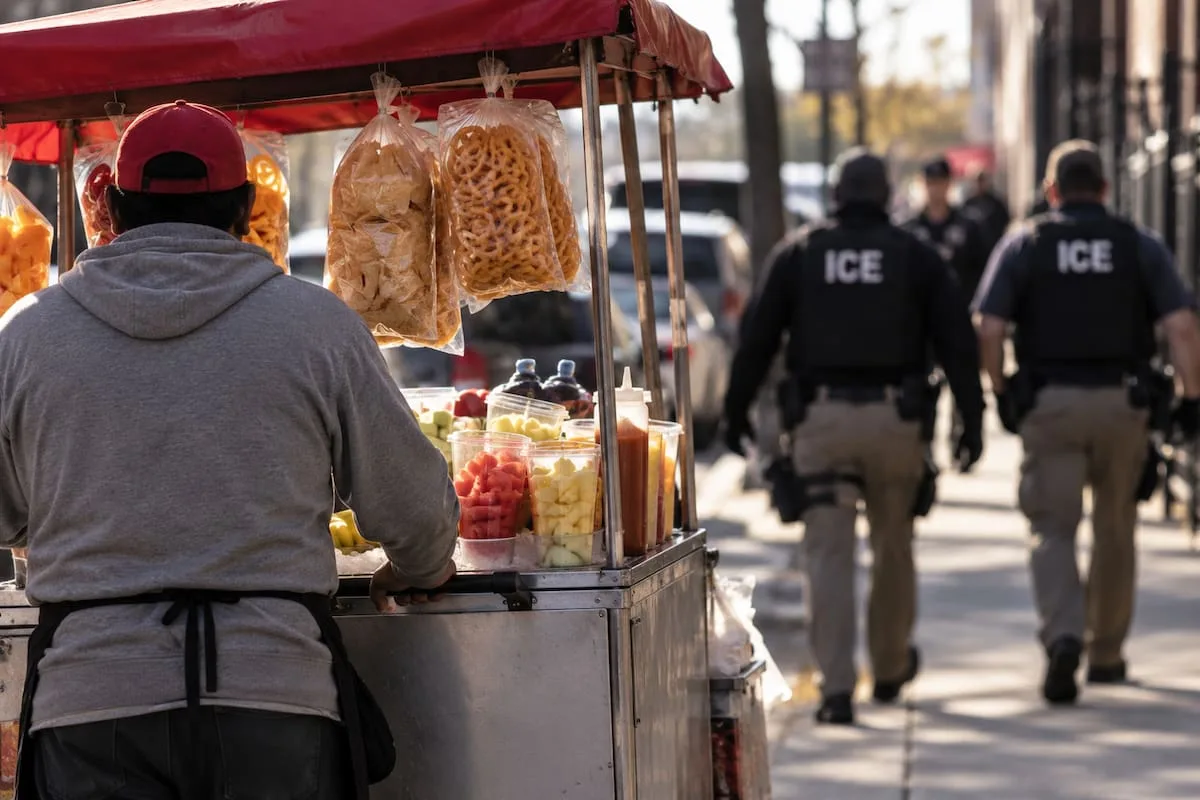 Redadas del ICE en Chicago: un vendedor ambulante cambia sus horarios y pierde días de trabajo