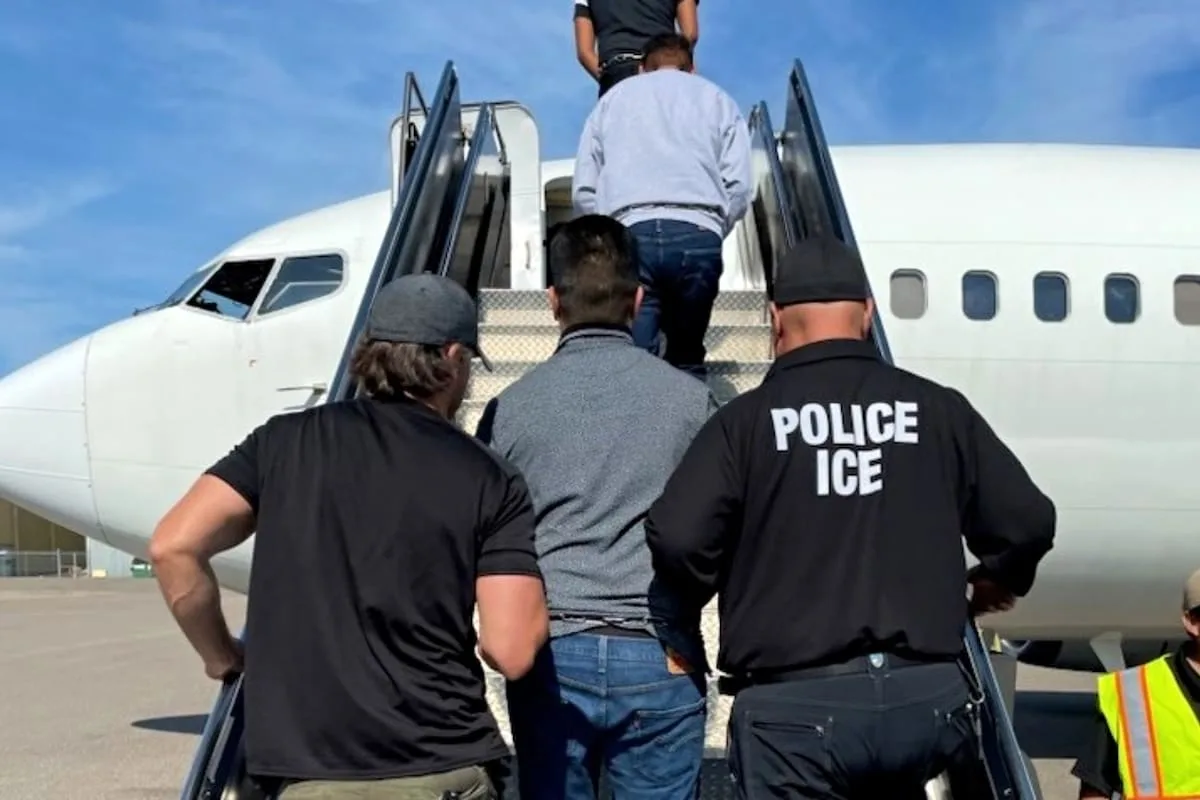Deportaciones masivas: la opción que da el Uscis y toman venezolanos con parole detenidos por el ICE
