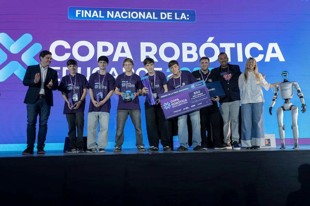 Una escuela técnica de Santa Fe se coronó campeona de la Copa Robótica Educabot 2026