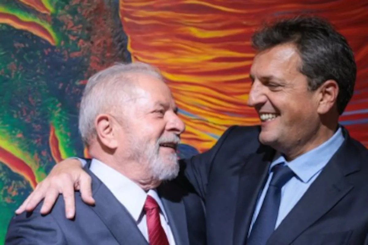 Massa compartió una foto con Lula y otros dirigentes peronistas fueron a apoyar al candidato del PT