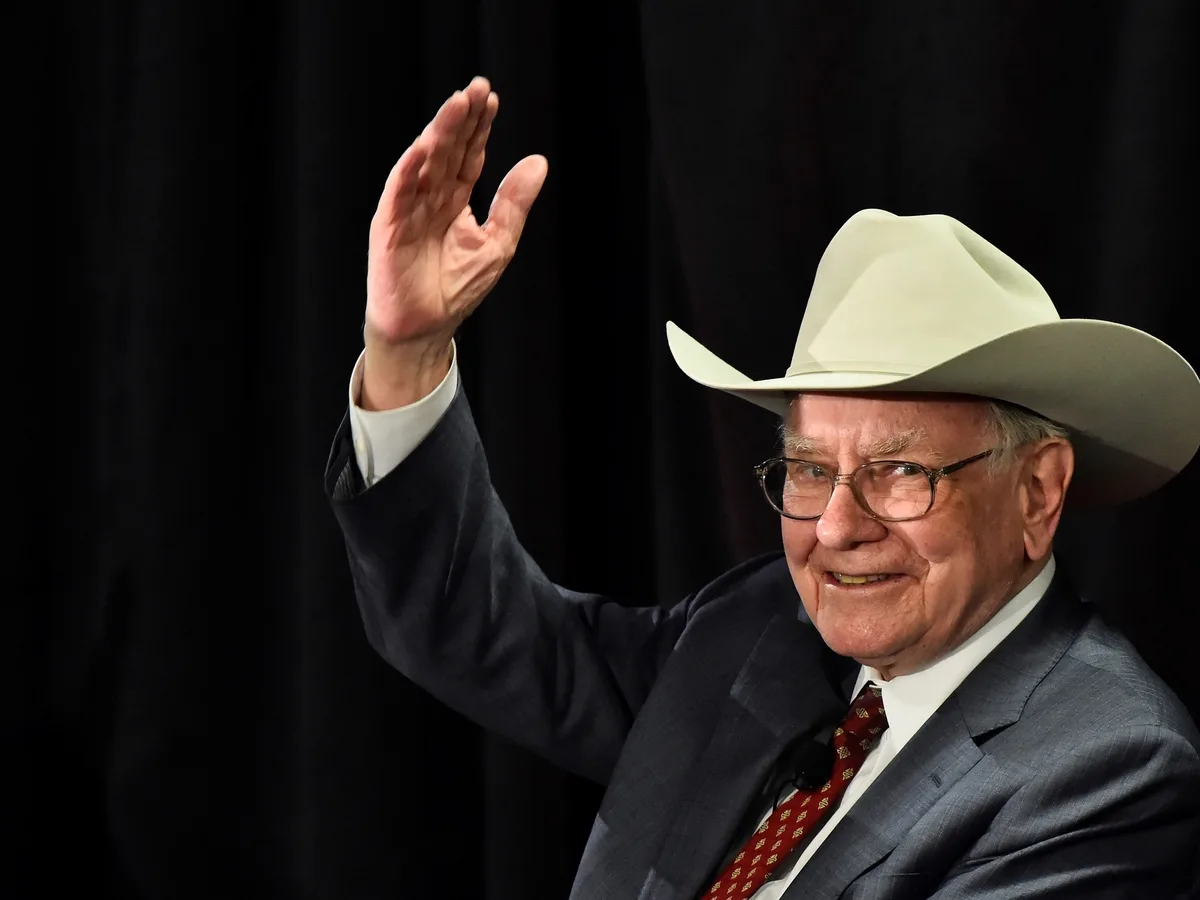 El arquitecto del capital moderno: Warren Buffett deja su cargo como presidente de Berkshire Hathaway después de 50 años