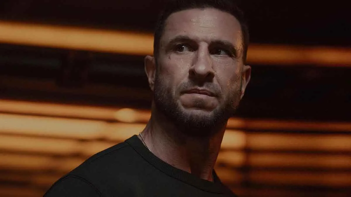 Pablo Schreiber se convierte en el nuevo Batman en Knightfall Parte 2
