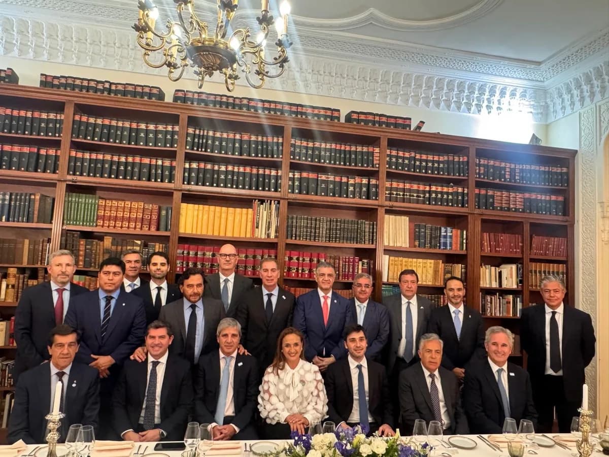 Cumbre del Gobierno con gobernadores en París antes del inicio del Argentina Week: inversiones, Presupuesto y reforma electoral entre los puntos importantes